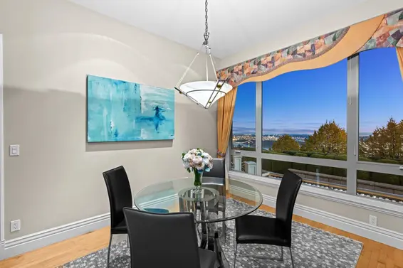 1579 Errigal Place, West Vancouver For Sale - image 8