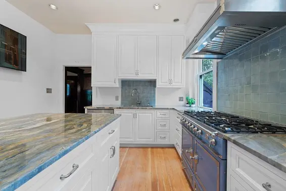 3190 St. Georges Avenue, North Vancouver For Sale - image 19