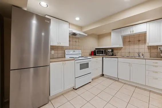 3190 St. Georges Avenue, North Vancouver For Sale - image 36