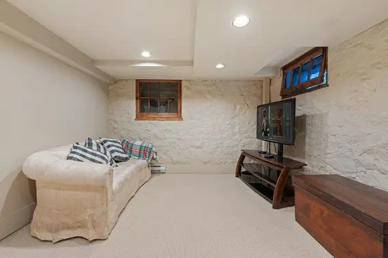 3190 St. Georges Avenue, North Vancouver For Sale - image 37