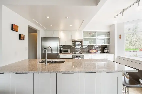 101 123 East Keith Road, North Vancouver For Sale - image 11