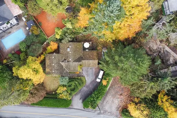 4670 Willow Creek Road, West Vancouver For Sale - image 2