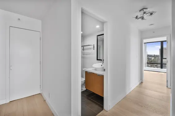 1301 151 West 2nd Street, North Vancouver For Sale - image 17