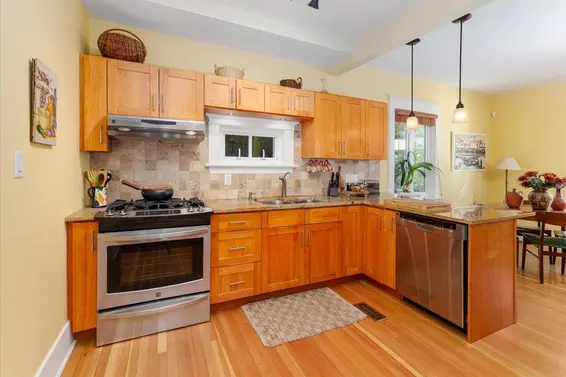 848 East 6th Street, North Vancouver For Sale - image 10