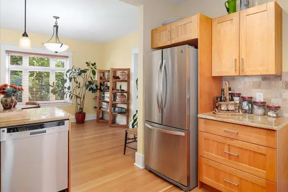 848 East 6th Street, North Vancouver For Sale - image 11