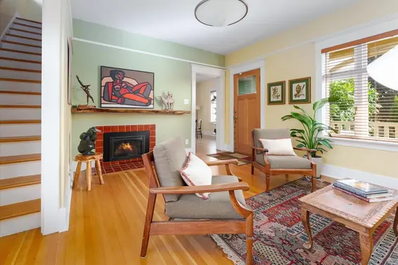 848 East 6th Street, North Vancouver For Sale - image 19