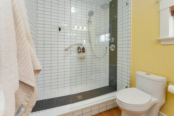 848 East 6th Street, North Vancouver For Sale - image 27