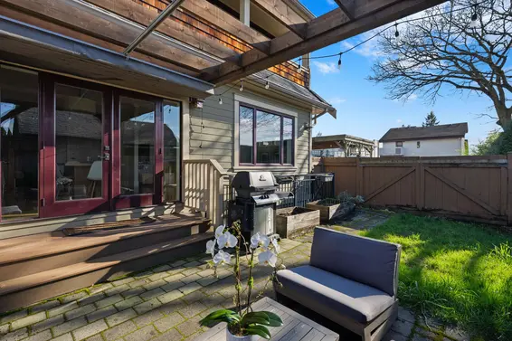 335 East 8th Street, North Vancouver For Sale - image 11