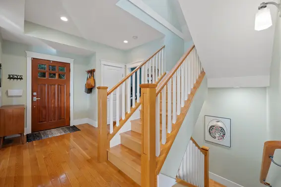 335 East 8th Street, North Vancouver For Sale - image 14