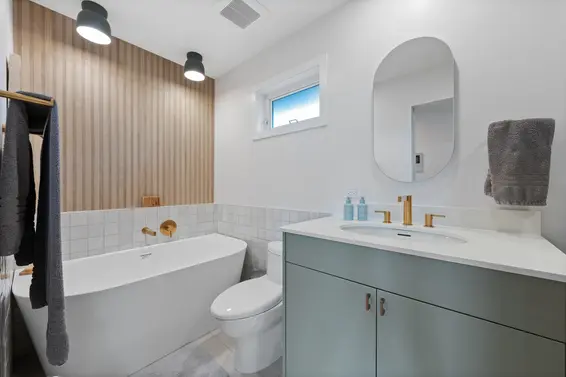 335 East 8th Street, North Vancouver For Sale - image 27