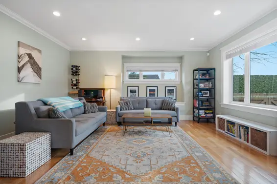 335 East 8th Street, North Vancouver For Sale - image 6