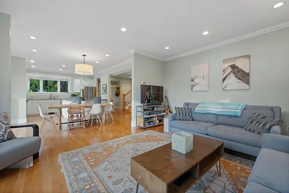 335 East 8th Street, North Vancouver For Sale - image 8