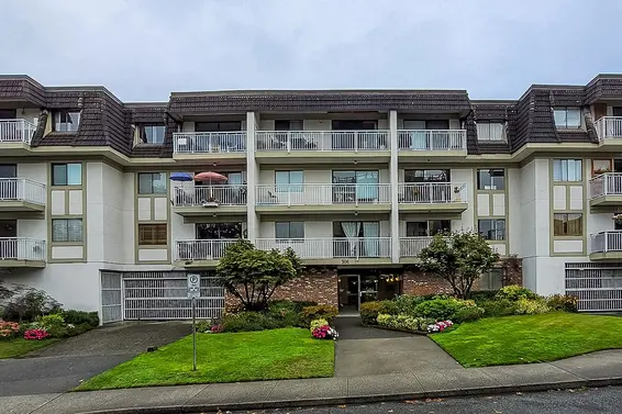 306 306 West 1St Street, North Vancouver For Sale - image 1