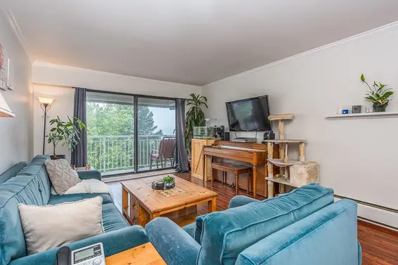 306 306 West 1St Street, North Vancouver For Sale - image 3