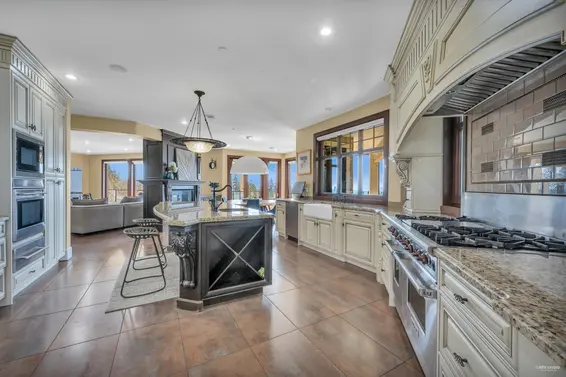 2336 Kadlec Court, West Vancouver For Sale - image 13