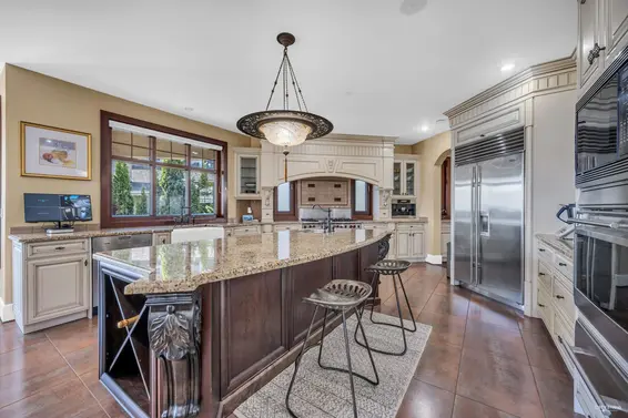 2336 Kadlec Court, West Vancouver For Sale - image 14