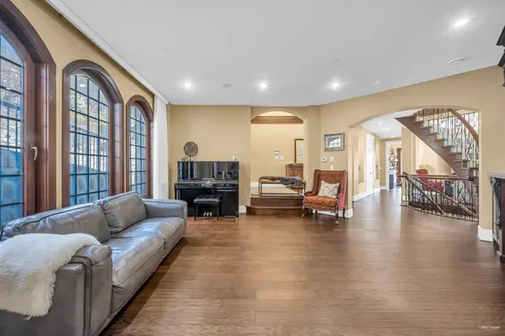 2336 Kadlec Court, West Vancouver For Sale - image 16