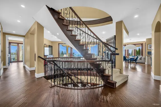 2336 Kadlec Court, West Vancouver For Sale - image 19