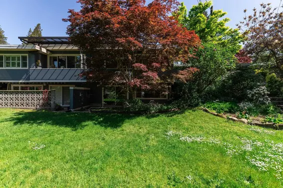 3665 Edgemont Boulevard, North Vancouver