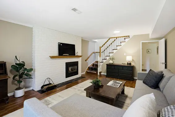 3665 Edgemont Boulevard, North Vancouver For Sale - image 13