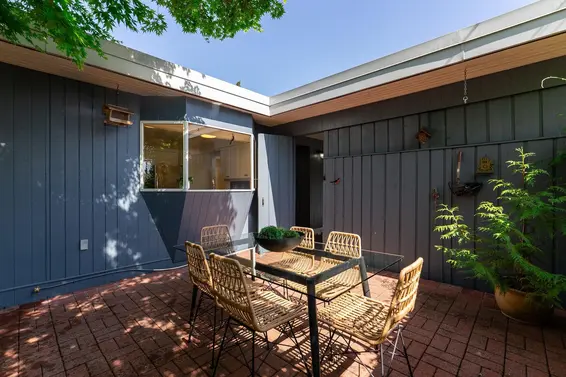 3665 Edgemont Boulevard, North Vancouver For Sale - image 18