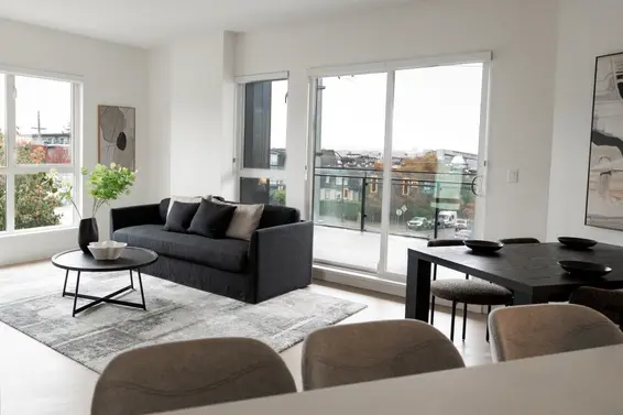 360 422 East 3rd Street, North Vancouver For Sale - image 3