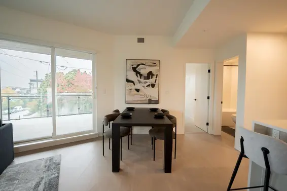 360 422 East 3rd Street, North Vancouver For Sale - image 5