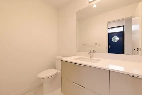 1439 Hunter Street, North Vancouver For Sale - image 7