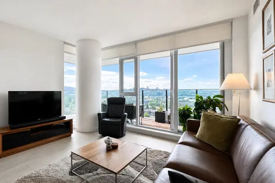 1803 1401 Hunter Street, North Vancouver For Sale - image 4