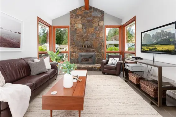 2602 Kilmarnock Crescent, North Vancouver