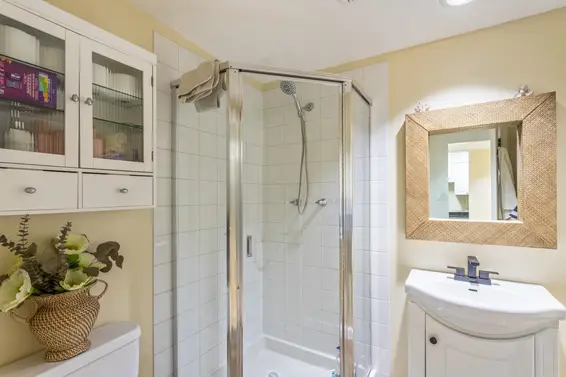 205 1518 Bowser Avenue, North Vancouver For Sale - image 11