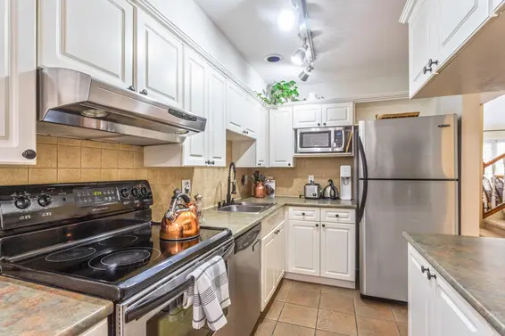 205 1518 Bowser Avenue, North Vancouver For Sale - image 16