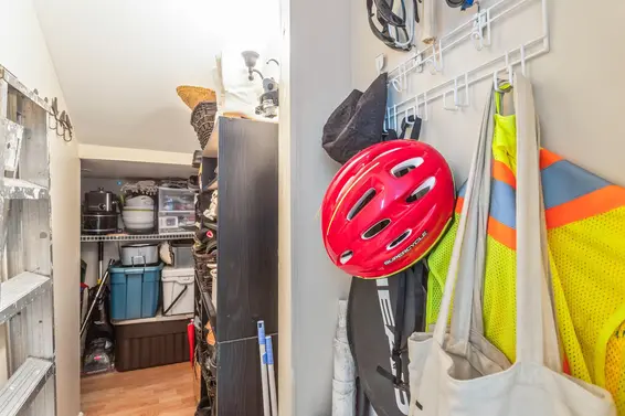 205 1518 Bowser Avenue, North Vancouver For Sale - image 17