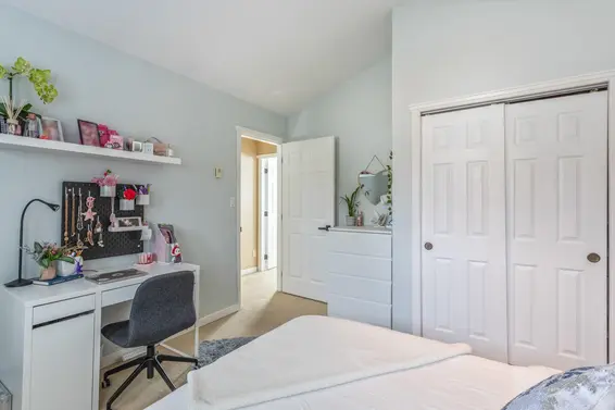 205 1518 Bowser Avenue, North Vancouver For Sale - image 3