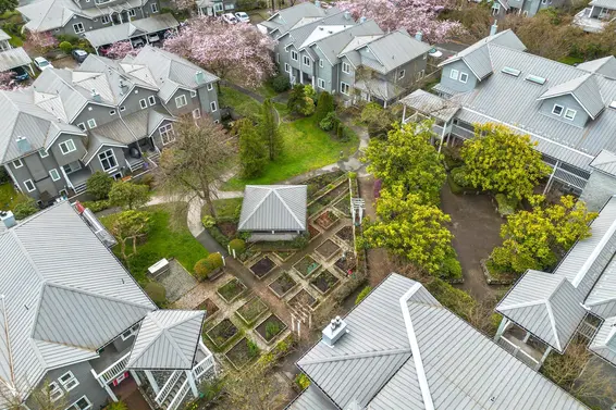 205 1518 Bowser Avenue, North Vancouver For Sale - image 31