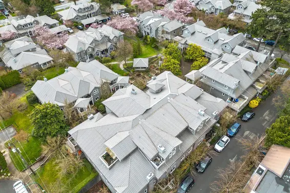 205 1518 Bowser Avenue, North Vancouver For Sale - image 32