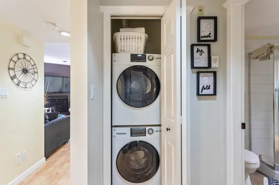 205 1518 Bowser Avenue, North Vancouver For Sale - image 9