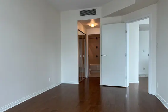 501 138 East Esplanade, North Vancouver For Sale - image 10