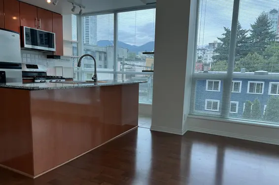 501 138 East Esplanade, North Vancouver For Sale - image 6
