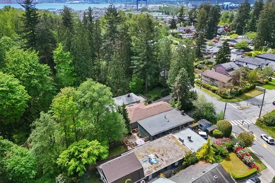 1964 Fell Avenue, North Vancouver For Sale - image 34
