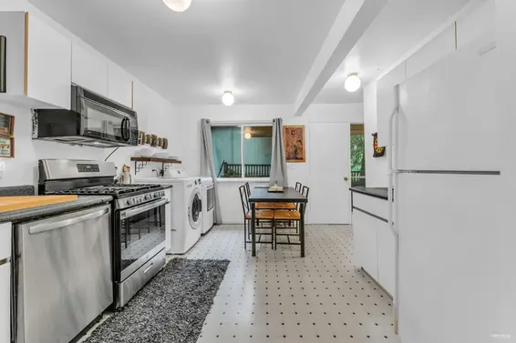 1372 Ottawa Avenue, West Vancouver For Sale - image 11