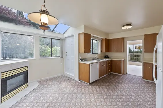 4325 Delbrook Avenue, North Vancouver For Sale - image 12