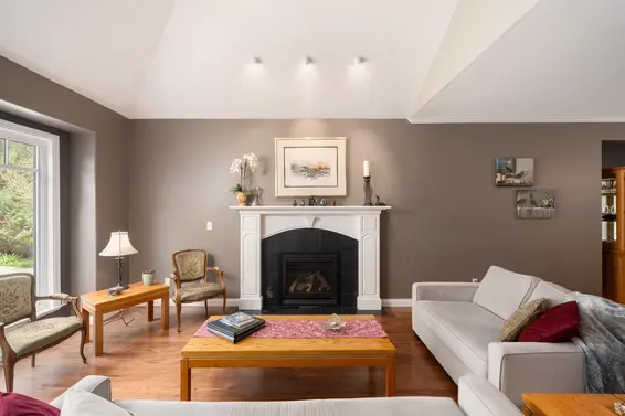 801 Regal Crescent, North Vancouver For Sale - image 5