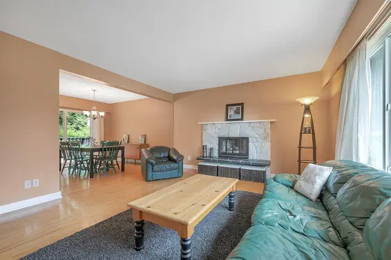 645 Mccartney Close, North Vancouver For Sale - image 15