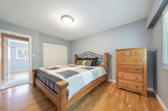 645 Mccartney Close, North Vancouver For Sale - image 17