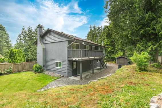 645 Mccartney Close, North Vancouver For Sale - image 3