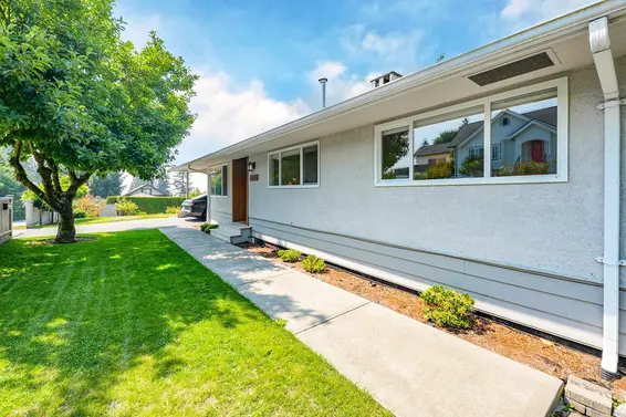 3277 Chesterfield Avenue, North Vancouver For Sale - image 36