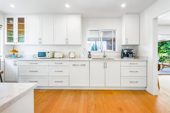 3277 Chesterfield Avenue, North Vancouver For Sale - image 9