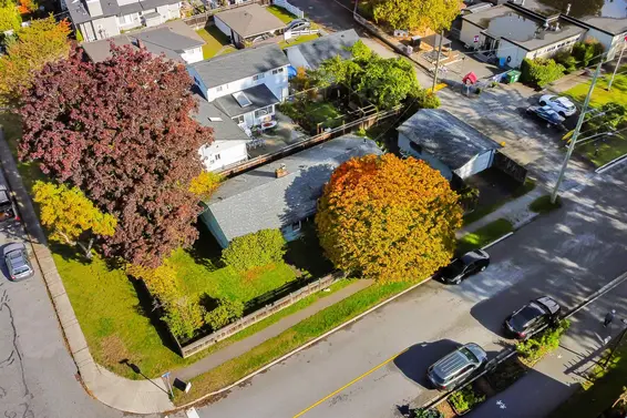 260 West 21st Street, North Vancouver For Sale - image 3