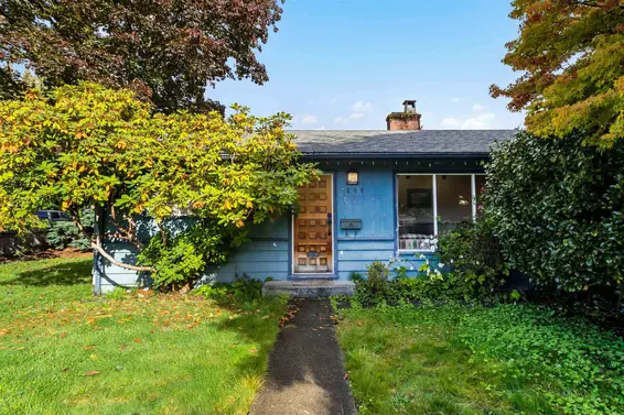 260 West 21st Street, North Vancouver For Sale - image 6